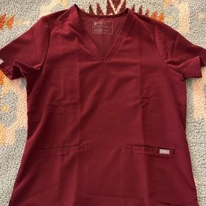 Figs Burgundy Casma Three Pocket Scrub Top M